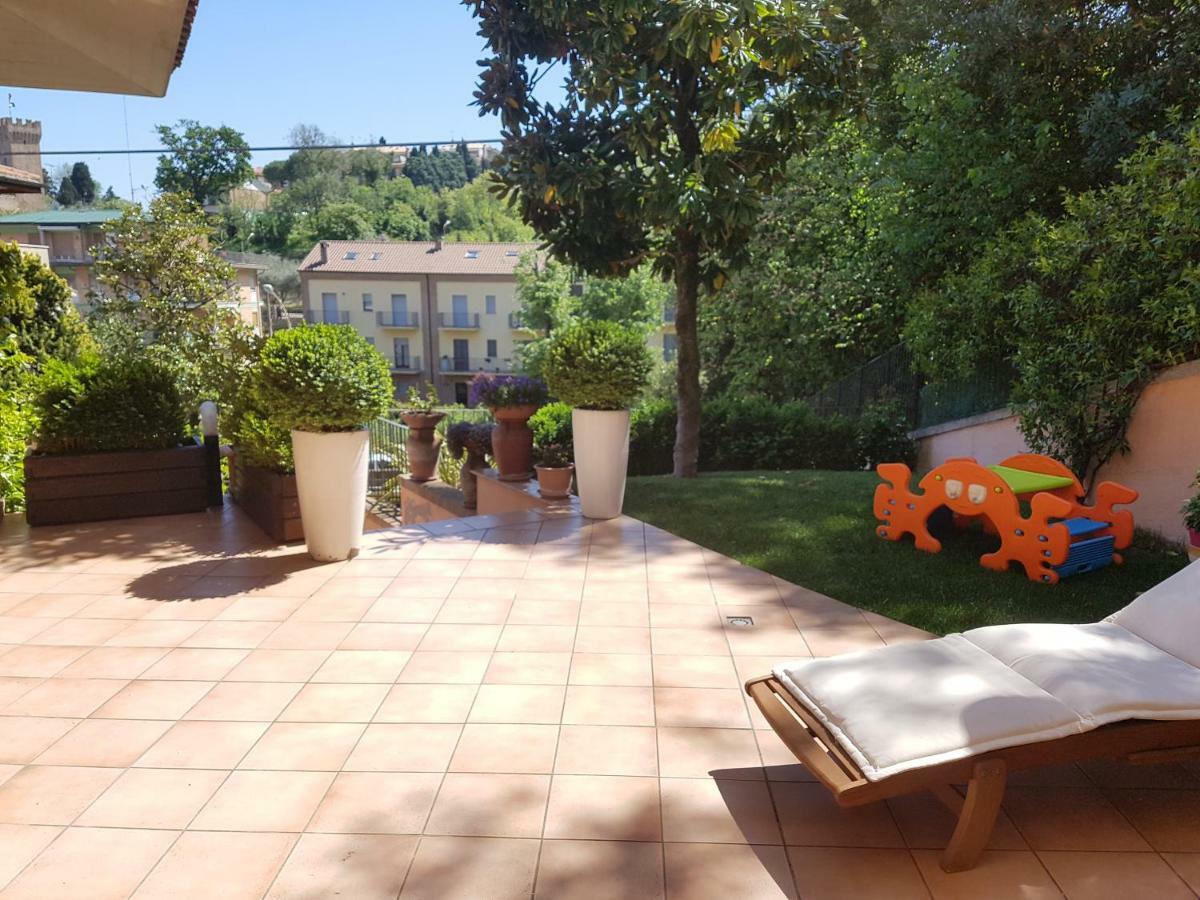 B&B La Casa Di Rita Porto San Giorgio Exteriör bild